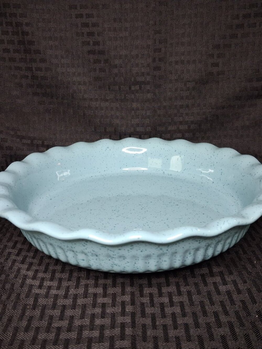 PAULA Deen Robin's Egg Blue Speckled Stoneware Pie Plate 11.25" Ruffled Edge